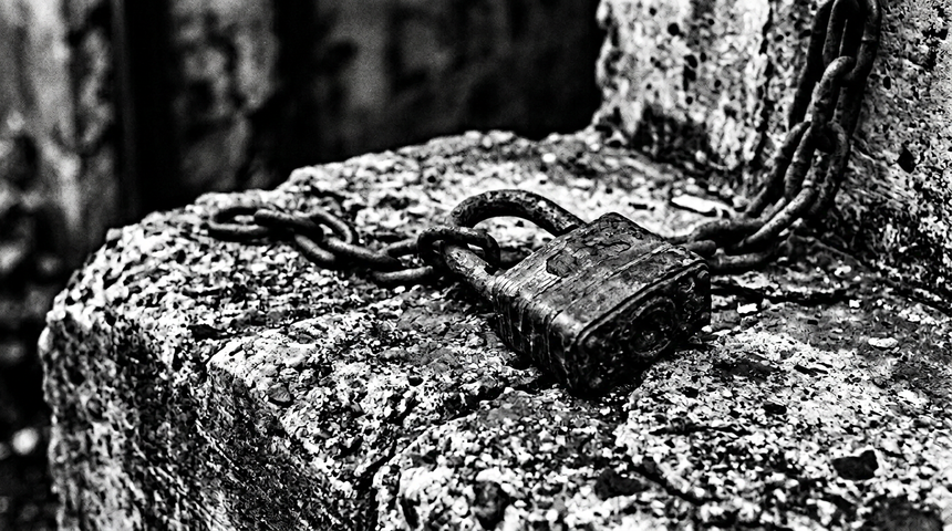 News still 7 for Blackops Market desk